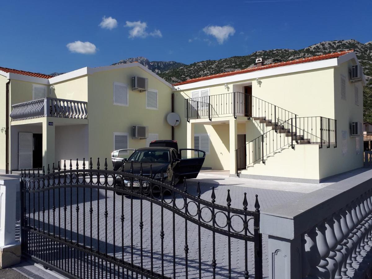 Apartmani Andrea Karlobag Kültér fotó
