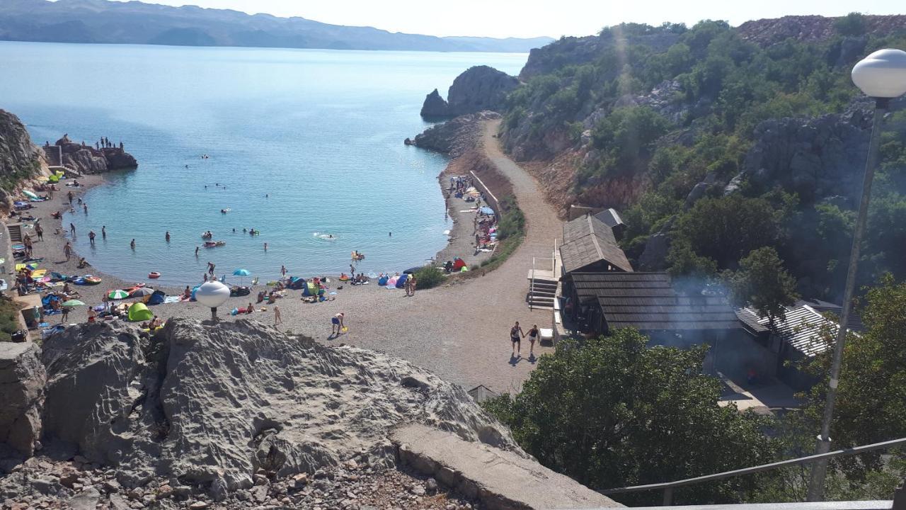 Apartmani Andrea Karlobag Kültér fotó